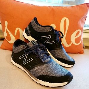 Wide Women's New Balance Tennis Shoes